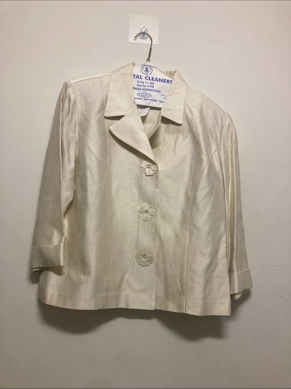 POSITIVE ATTITUDE/ 2 piece suit/Cream Floral-Button Blazer